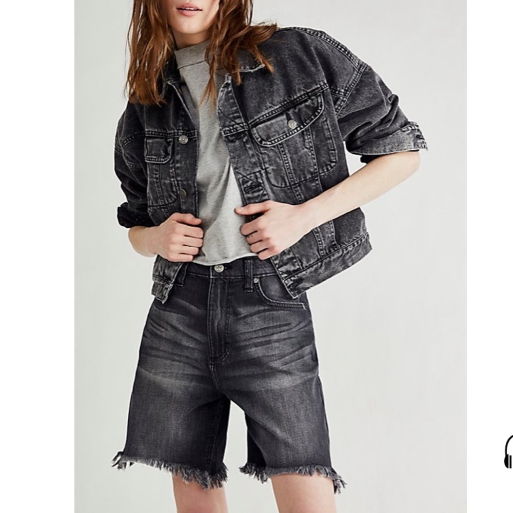 Lee High Rise Black Denim Dad Shorts | Model Off Duty Bermuda Cutoffs 27 NWT